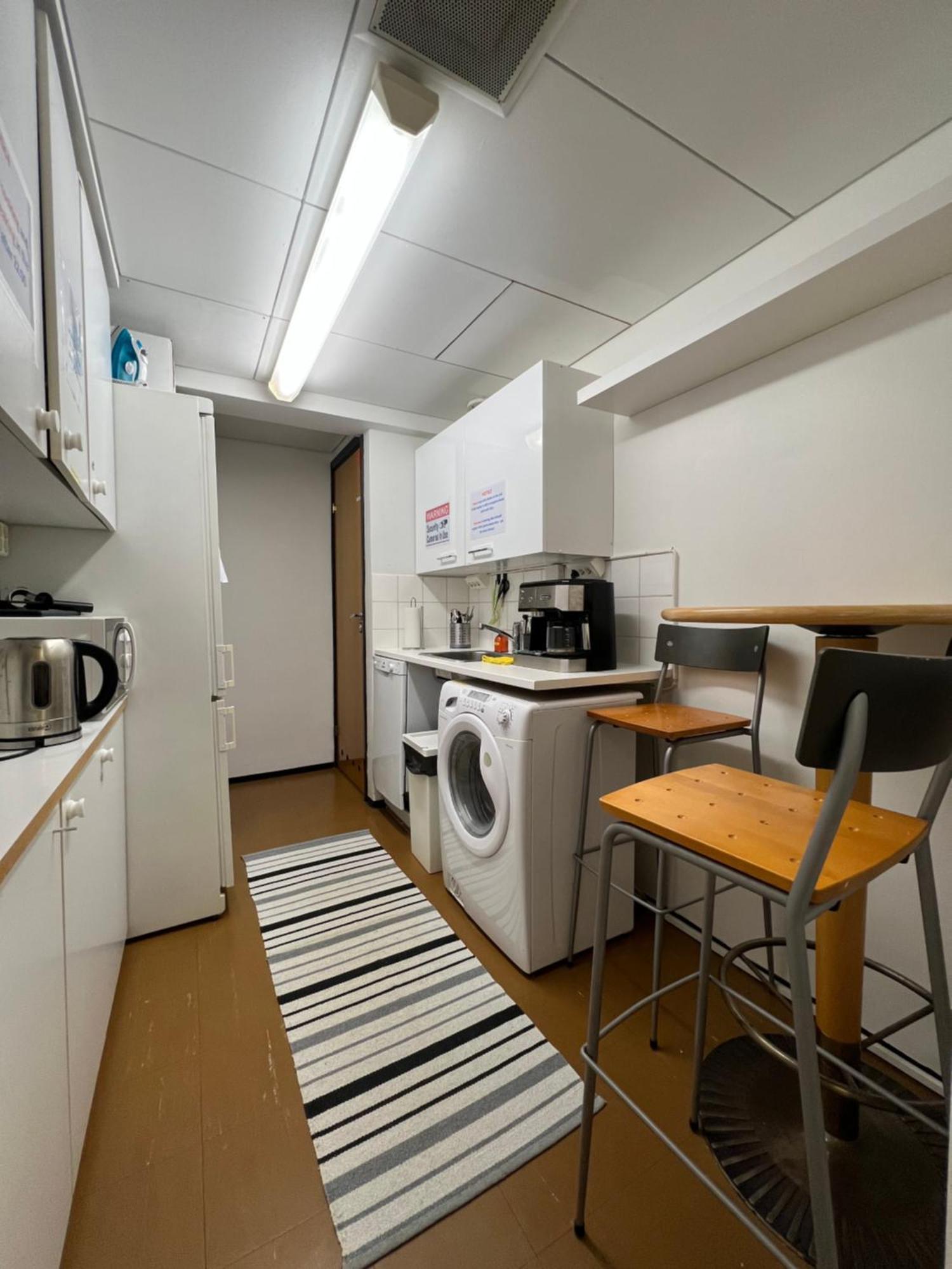 Hmi Smart Group 208 Albergue Helsinki Exterior foto